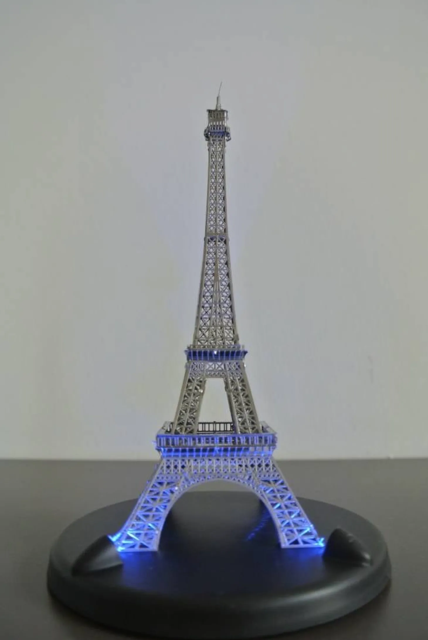 Metal Earth Led Base Display