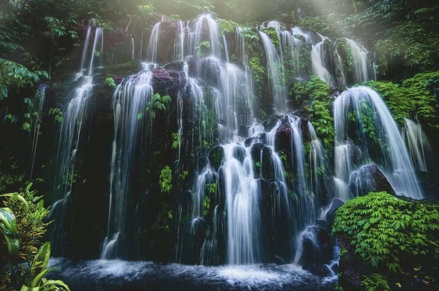 Ravensburger Cascade à Bali - puzzle de 3000 pièces