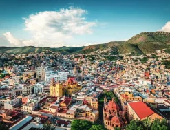 Ravensburger Ville coloniale de Guanajuato au Mexique - puzzle de 2000 pièces